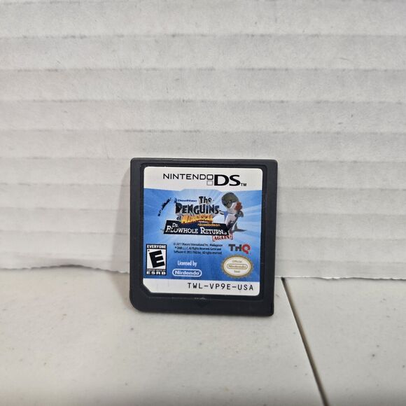 The Penguins of Madagascar: Dr. Blowhole Returns - Again (Nintendo DS, 2011) CIB - Picture 4 of 5